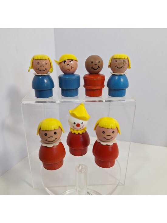 Wooden Little People Figure Lot Red Blue Yellow Smiling Faces Vintage - Picture 13 of 14
